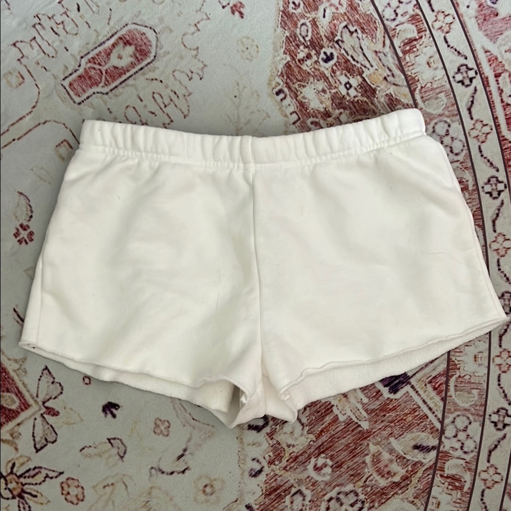 Aritzia TNA Women's White Shorts